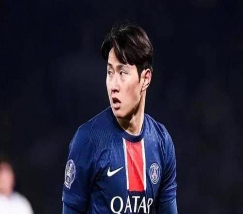 孙兴慜后“新一哥”之争：李刚仁斗志不足，24岁暴力射手后来居上