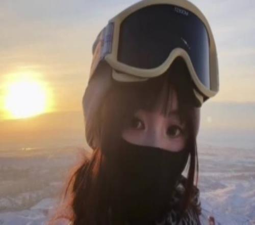 Godv妻子mingfeng分享旅游动态：