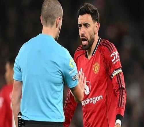 邮报：曼联管理层不满多次判罚不公，将寻求与裁判负责人会面