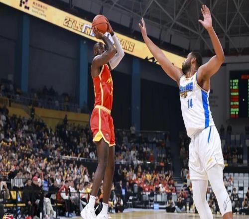 常规赛第10轮浙江方兴渡再胜北京豪取8连胜，孙铭徽CBA生涯总助攻数跻身历史前3！