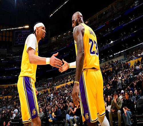 毕竟个人能力比较有限！湖人替补中锋还是很难胜任先发的角色