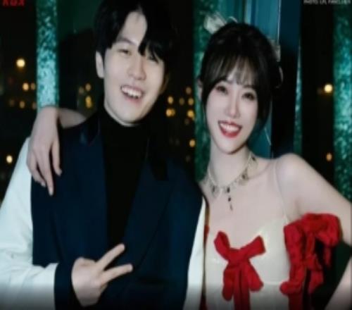 外网热议RK小钰分手：爱情根本不存在Doinb糖小幽，LPL最后希望