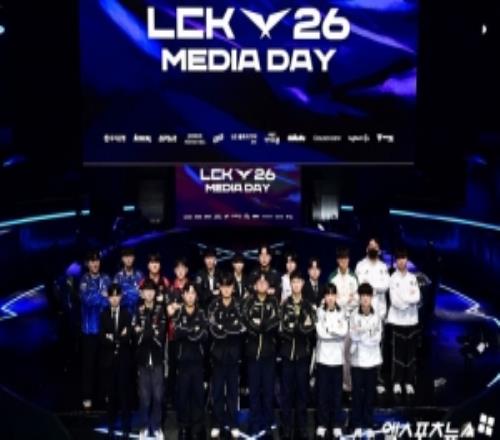 LCK媒体日预测夺冠队伍：9个队伍都投给了Gen，只有Gen投给了T1