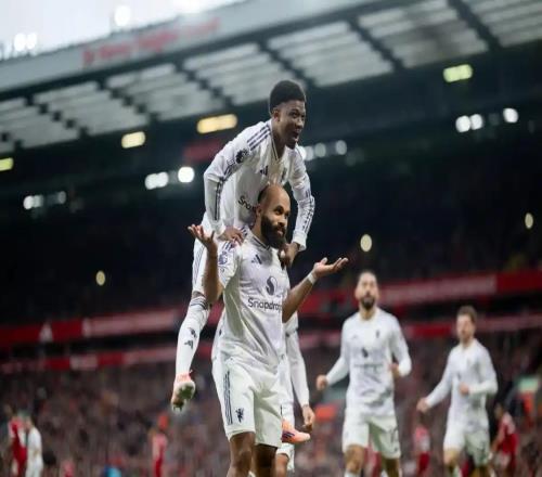 曼联VS伯恩茅斯：一场逼抢对逼抢的比赛，曼联或许靠定位球破局