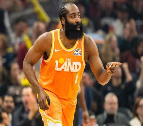 NBA最新排名！骑士两队争第三，快船渔翁得利，湖人给一队送大礼