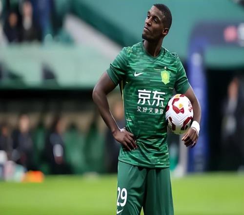 意外！郑图罗或成国安夏窗离队第一人，本赛季连中超大名单都没进