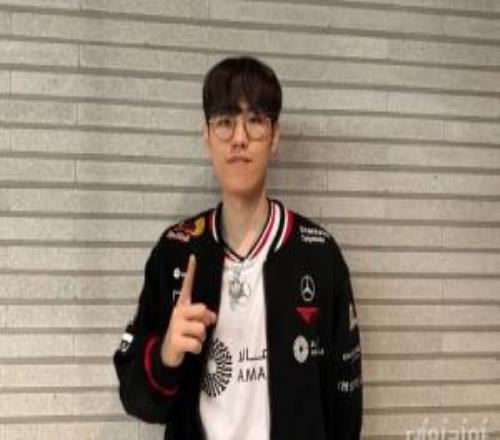 被充电宝炸伤的影响！T1需NS赢下HLE或自己击败Gen.G才能保第二