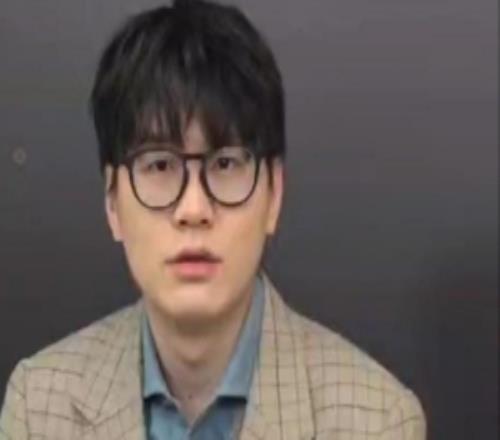 Meiko：职业先打到30再说为了这个目标努力锻炼身体，增强技能