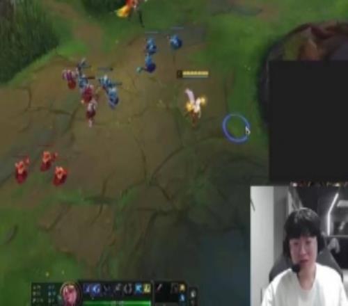 zeus排位遇对手双人路换线：不像话呢这个真的可以去打世界赛了