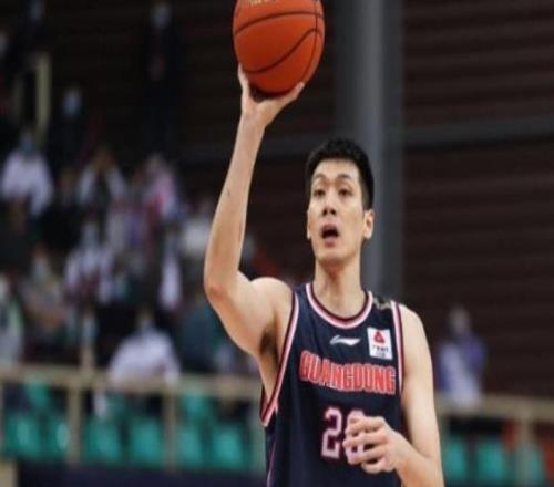韩德君、任骏飞2名老将确定退役，曾凡博等球员完成CBA预注册