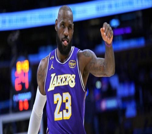 八村塁：詹姆斯能吸引四个人包夹，我们等吃饼就行！