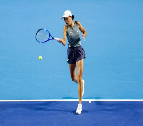 张帅双杀对手离TOP100仅差三分，王曦雨出局遭辣评：大力没出奇迹