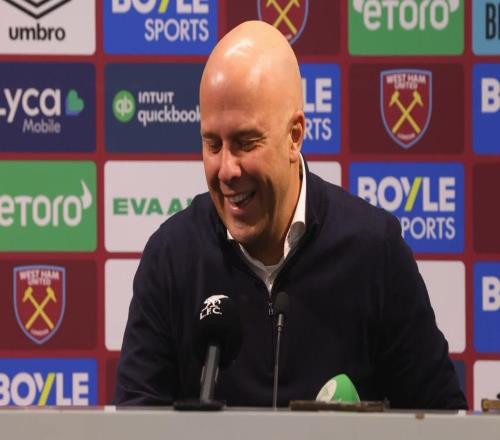 斯洛特：赢球了却被问如何看待别人拖延时间，这太奇怪了