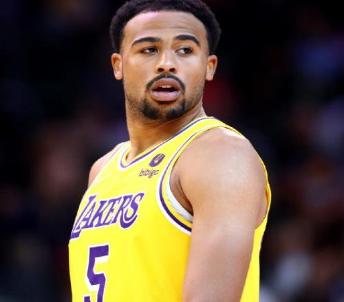 湖人曾为他放弃卡鲁索！塔克1年100万美元签费内巴切24岁告别NBA