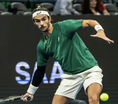 单反绝唱：优雅技艺在职业网坛的黄昏