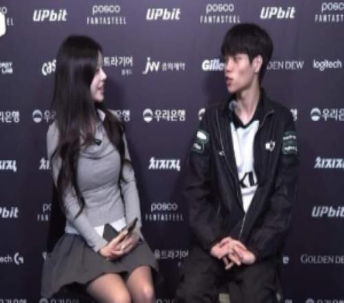 Siwoo：zeus从走位开始就很不一般我会尽量不去在意Zeus这个ID