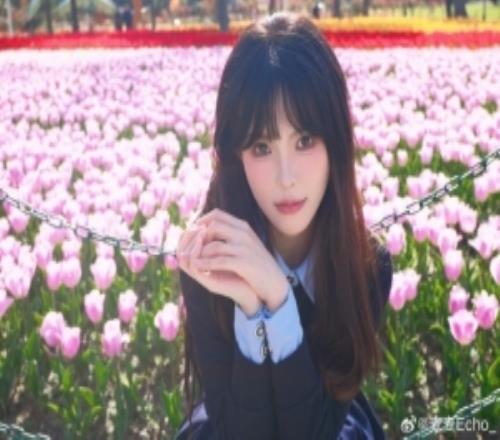 无畏契约主持人麦麦晒照：郁见好天气