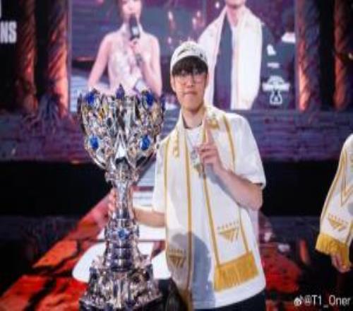 这回真是史一野了！Oner选手更新社媒：第三冠