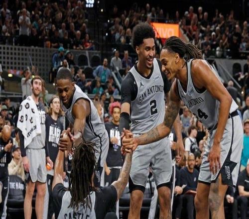 马刺逆转双杀猛龙豪取10连胜文班12+8+5帽莺歌20+11丢绝平球