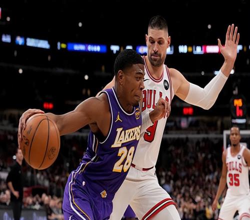 找回手感拿下了高分！锋线大将的回暖对于湖人来说真是太关键了