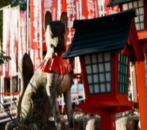 Angel晒旅游照：犬山街边偶遇用塑料棚搭的拉面&烧肉店