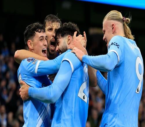 30横扫！英超争冠形势大变，曼城豪取3连胜，只落后阿森纳2分