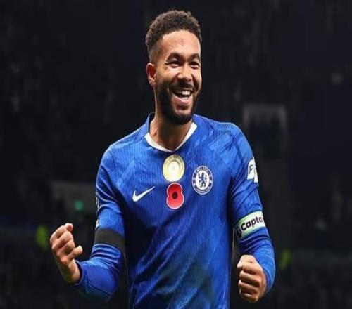 邮报：里斯詹姆斯在队内立新规，半场全队要聚一起走进通道