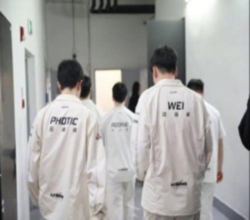 不敌WBG后IG发布赛场返图：折锋未折气，敛志更砺心