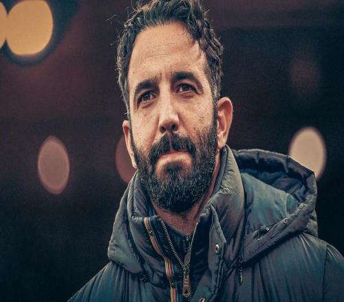 TA：阿莫林会在赛后与球迷合影，并会在其他场合展现出亲和力