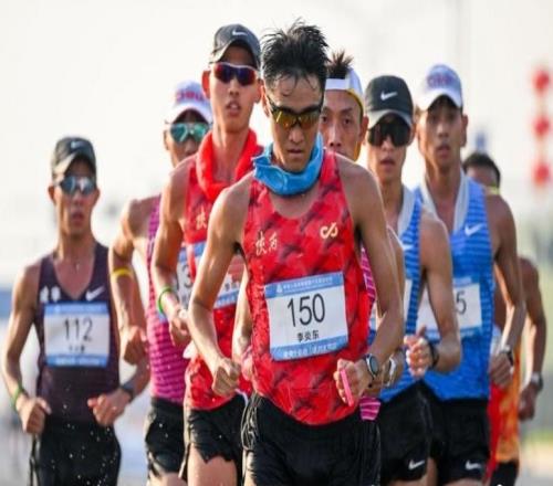 珠海赛道见证新项目诞生，北京队夺得马拉松竞走混合接力冠军