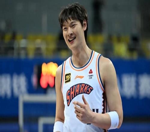 曝CBA计划扩军+升降级！上海队掀桌签NBA超级中锋，实力超京粤
