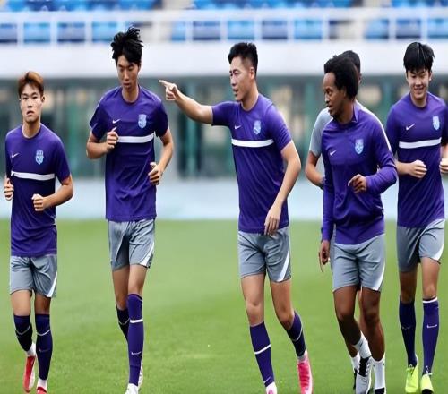 津门虎报价哥伦比亚锋霸！球员经纪人也官宣确认，球迷直言不可信