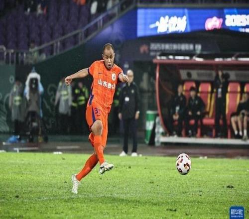 中超：浙江俱乐部绿城平山东泰山