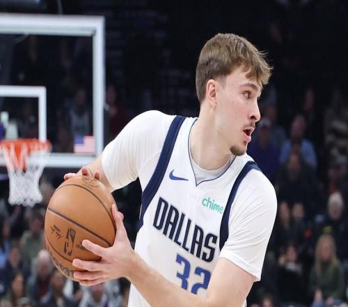 超越詹姆斯，18岁359天的弗拉格砍生涯新高42分成首位18岁单场40+球员