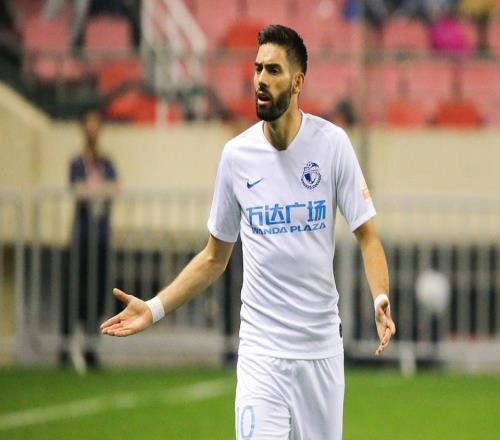 拿1亿年薪！32岁中超旧将在沙特罢训要求俱乐部为他聘请家政人员