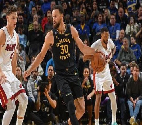 库里19+11巴特勒17分伤退勇士轻取热火四连胜