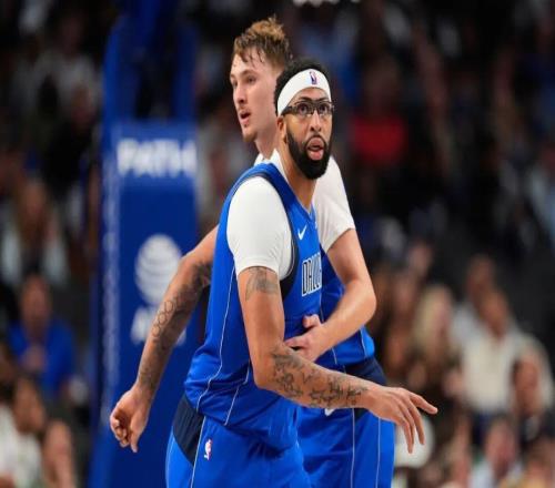 独行侠将“浓眉”戴维斯摆上货架