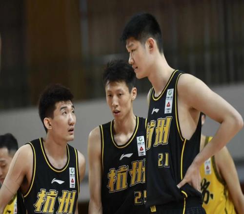 CBA库里回归！热身赛2战均砍全队最高分，找回600万顶薪身手