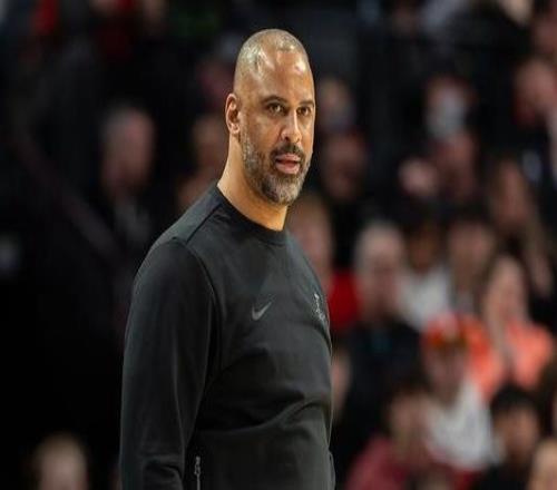 乌多卡谈末节崩盘：37岁老将下场休息两分钟就被打出11比0