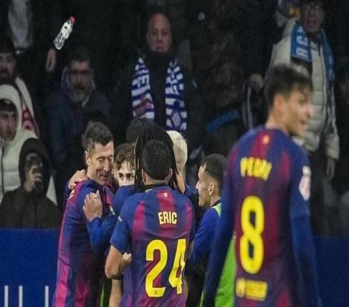 世体：西班牙人球迷在球员通道投掷水瓶，可能被罚关闭看台