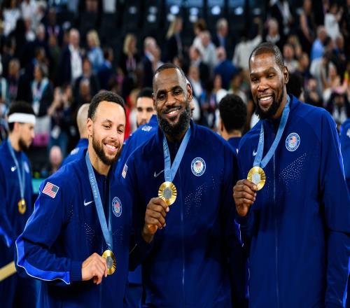 帕纳辛纳科斯主帅：若移除詹杜库欧洲不少球队都能战胜NBA队伍