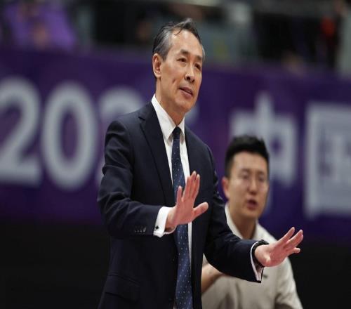 这有点牛逼了！CBA球员正负值榜，排前6名本土中，这球队占了4人