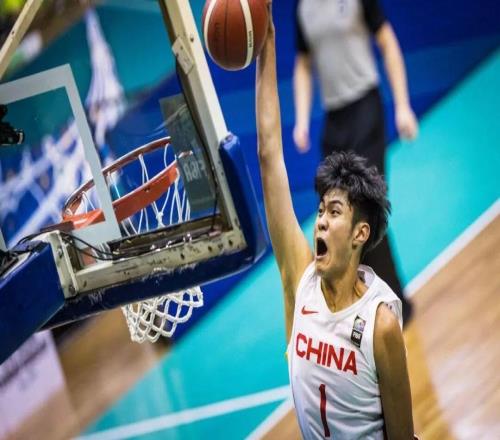 连克北京上海，国内球员得分榜前五占俩，贺希宁王浩然太猛了