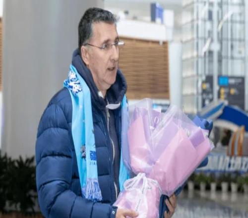 新疆换帅立马被盘活！进攻全民皆兵，防守也被调动，杨芮打成奇兵