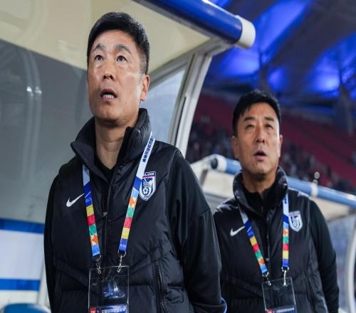 意外！李国旭即将下课大连英博两场丢9个球，球迷崩溃直接想哭