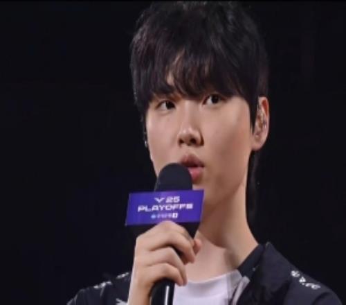 chovy：最近自己的状态管理很满意明天的决赛我们一定会赢下来