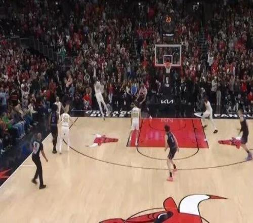 一图流罗斯公牛球衣退役！3分绝杀送给他！