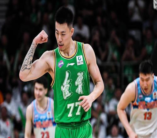 杨鸣捡到宝！辽篮状元拿12+3+2，锁死广厦MVP，不输给张镇麟