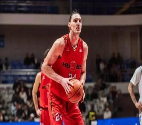 正式官宣！斯蒂尔加盟山东男篮，替换克里斯，邱彪冲击前四