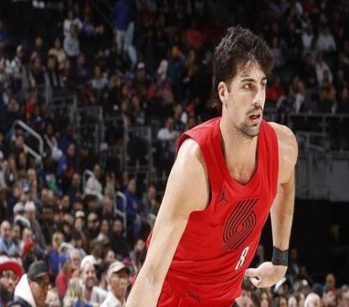 追平利拉德并列队史第一！阿夫迪亚连续5场轰下25+5+5